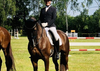 Marion Wilbers auf Frieda in Emsdetten